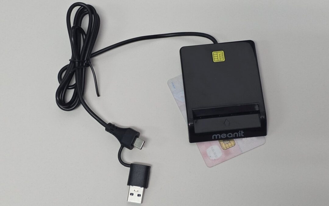 Stigao je praktični čitač pametnih kartica meanit CR1